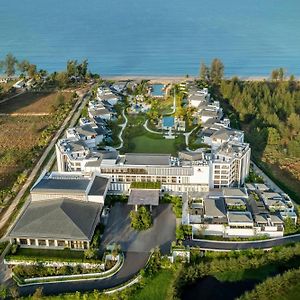Khao Lak Marriott Beach Resort & Spa